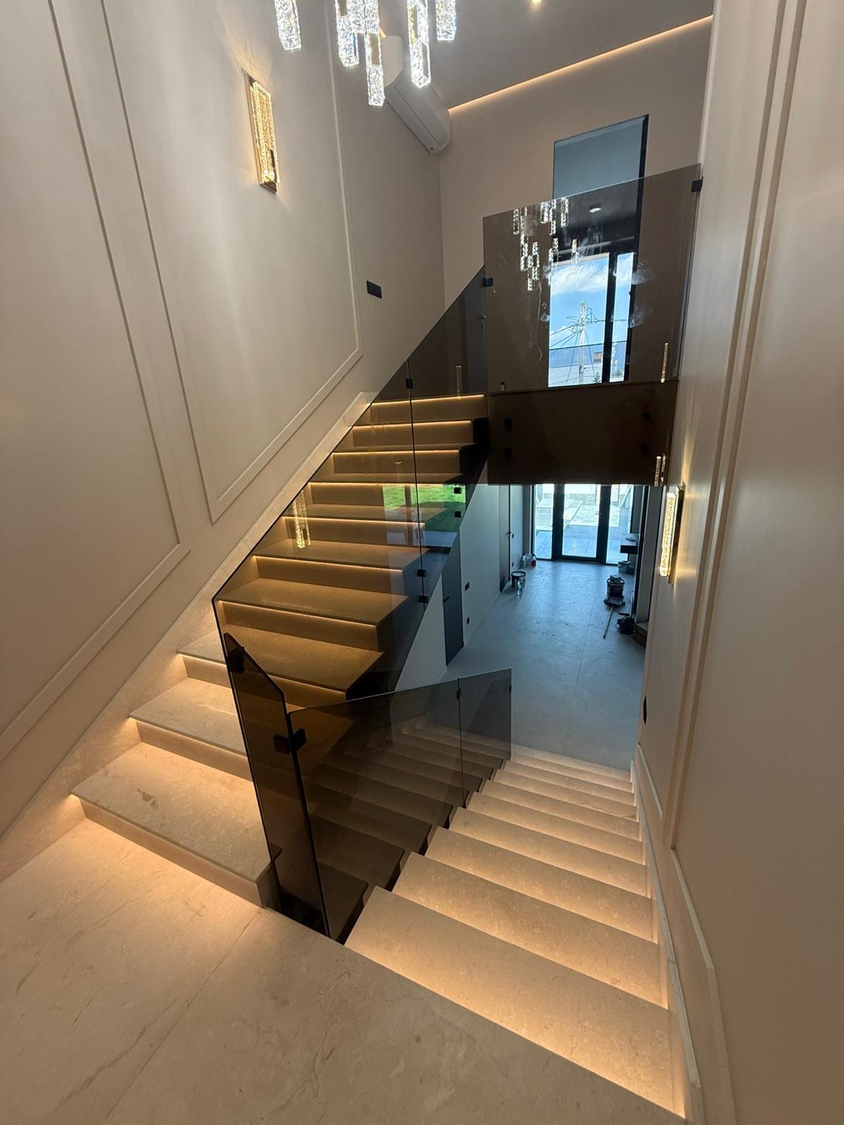 Balustrade din sticlă — fotografia 9