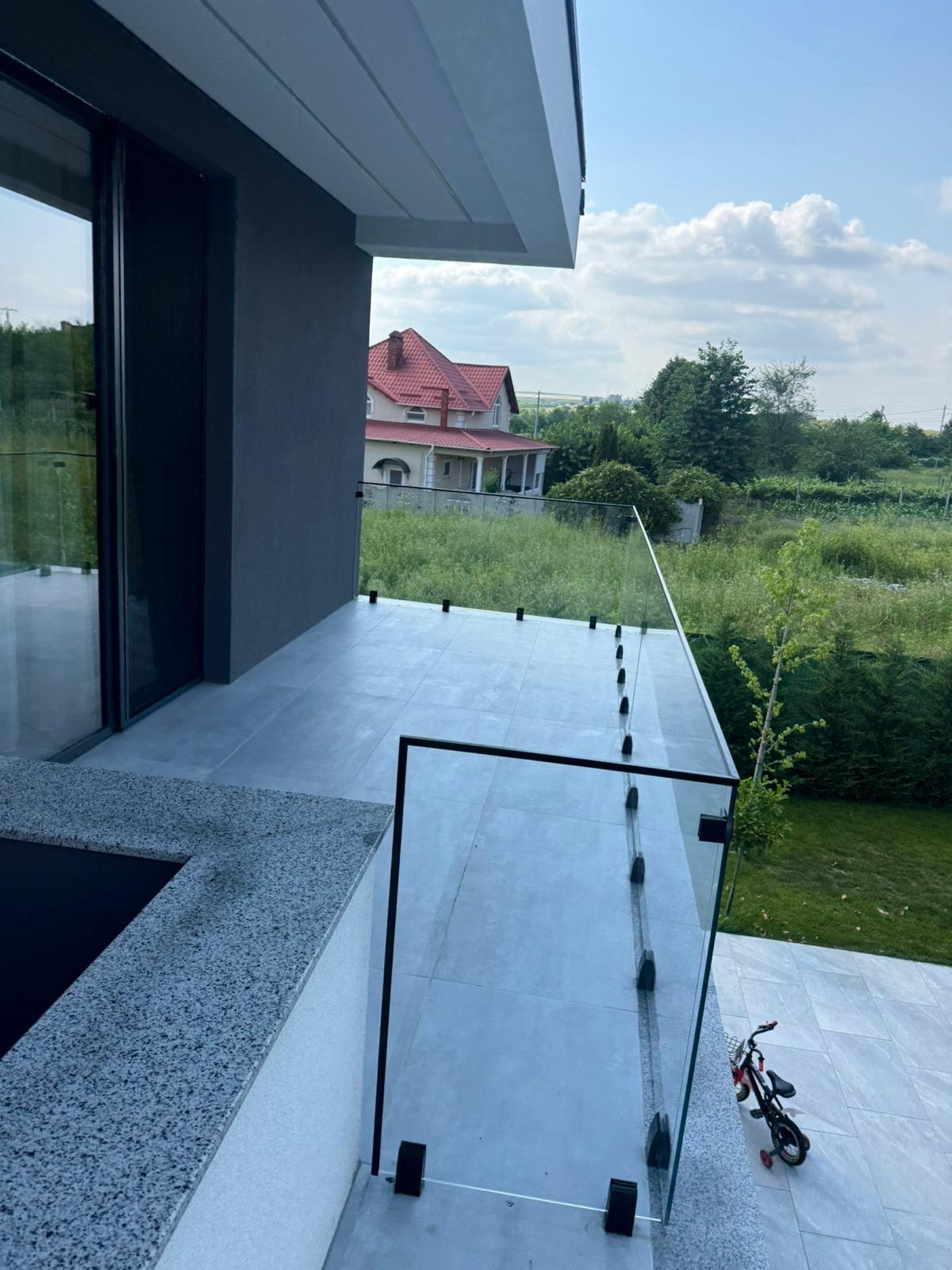 Balustrade din sticlă — fotografia 16