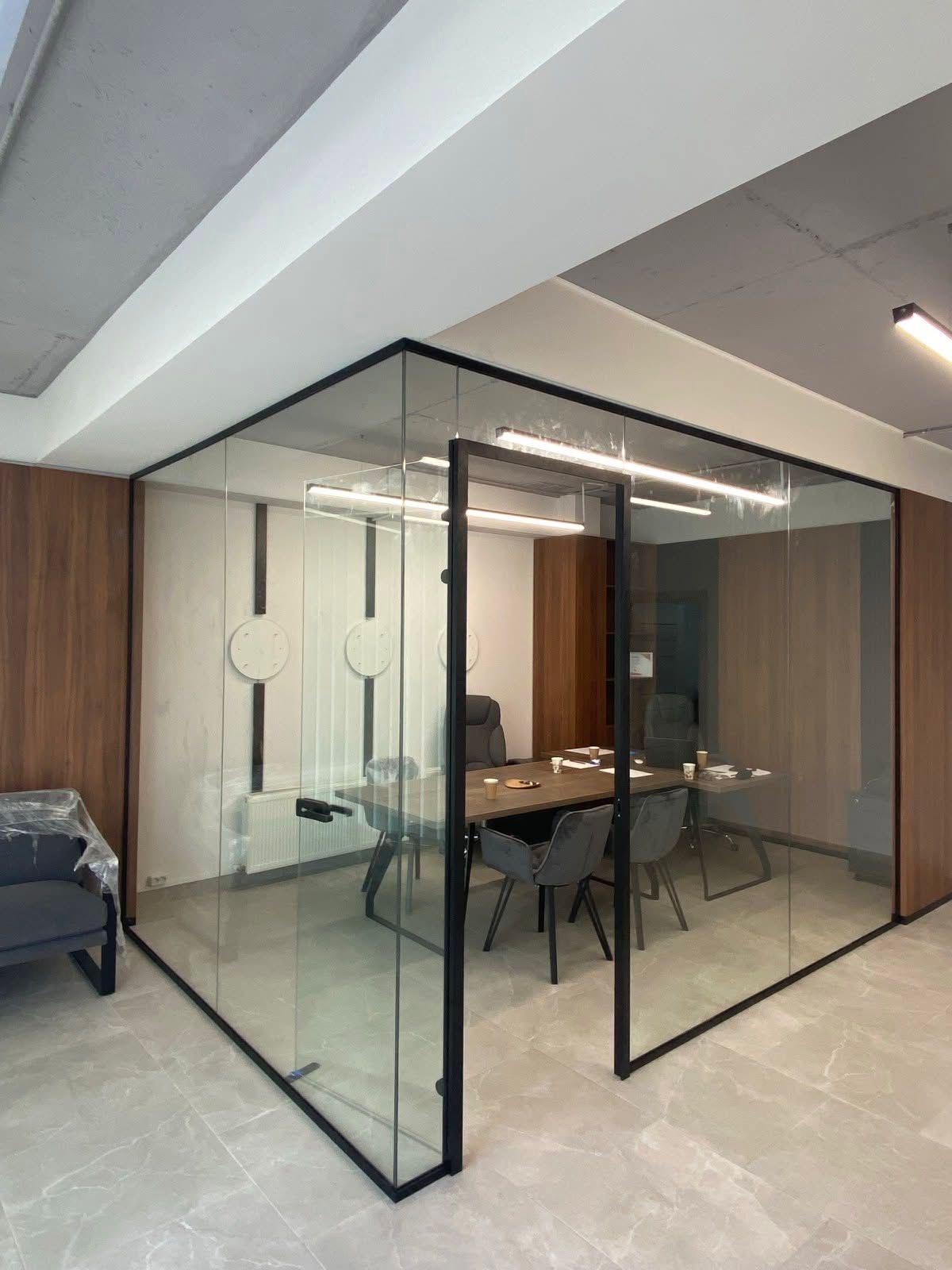 Glass partitions — photo 5