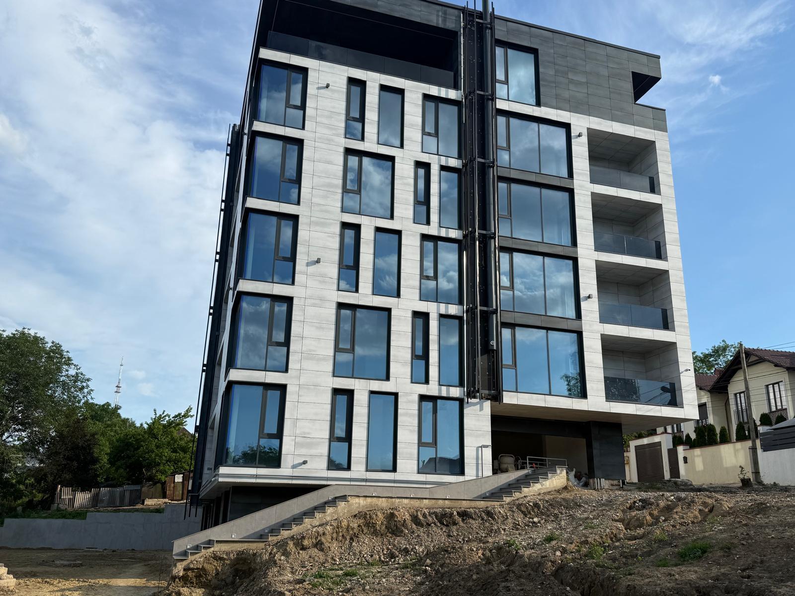 Aluminium windows and doors — photo 3