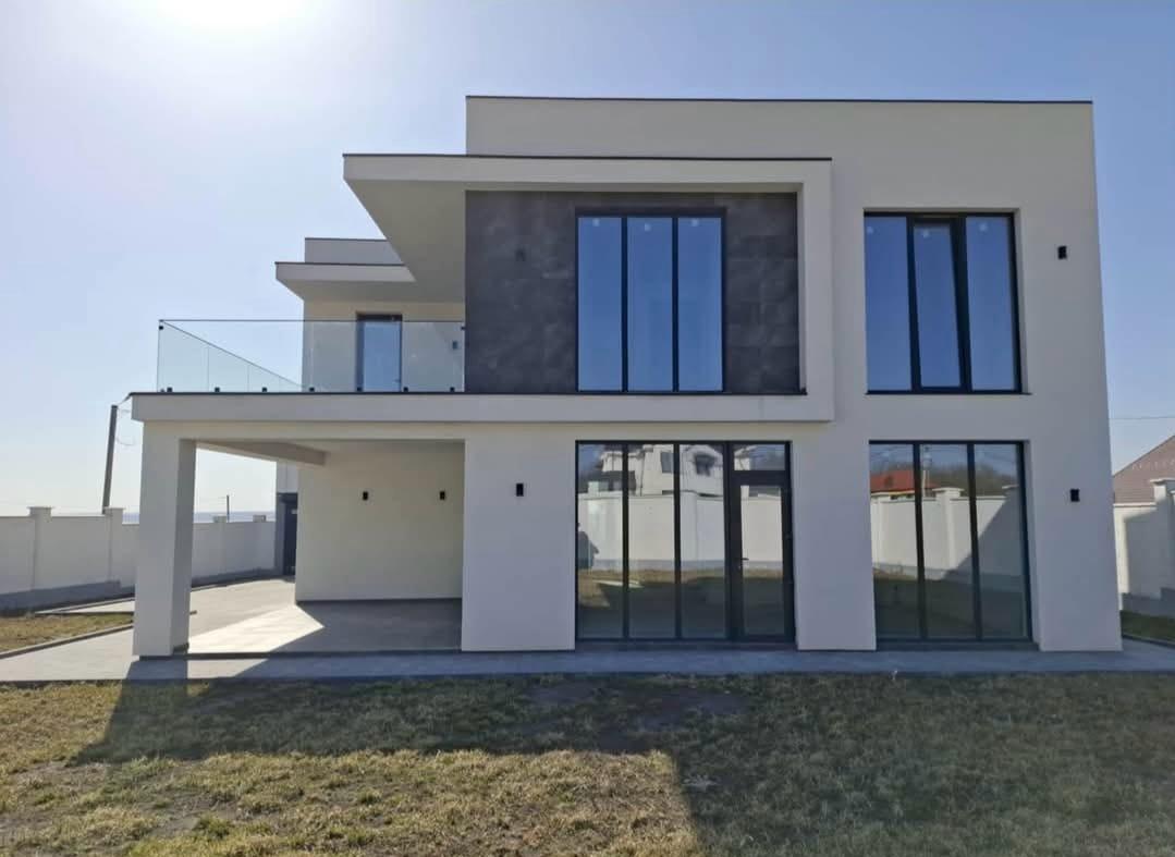 Aluminium windows and doors — photo 8